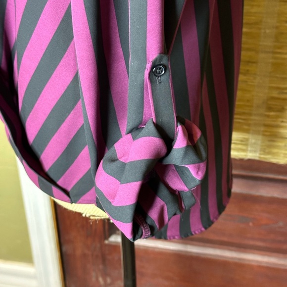 Pleione wrap blouse - Picture 5 of 8